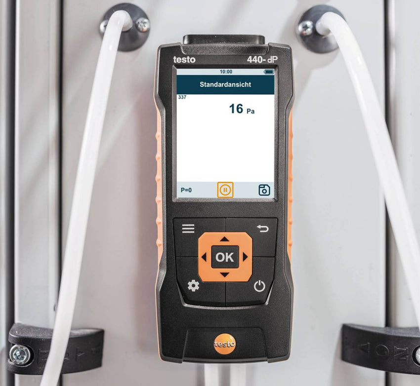 Air Velocity and IAQ Tool With Differential Pressure Sensor - Testo 440
