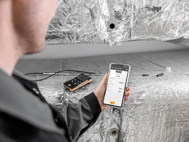 testo 425 - Digital hot wire anemometer with App connection