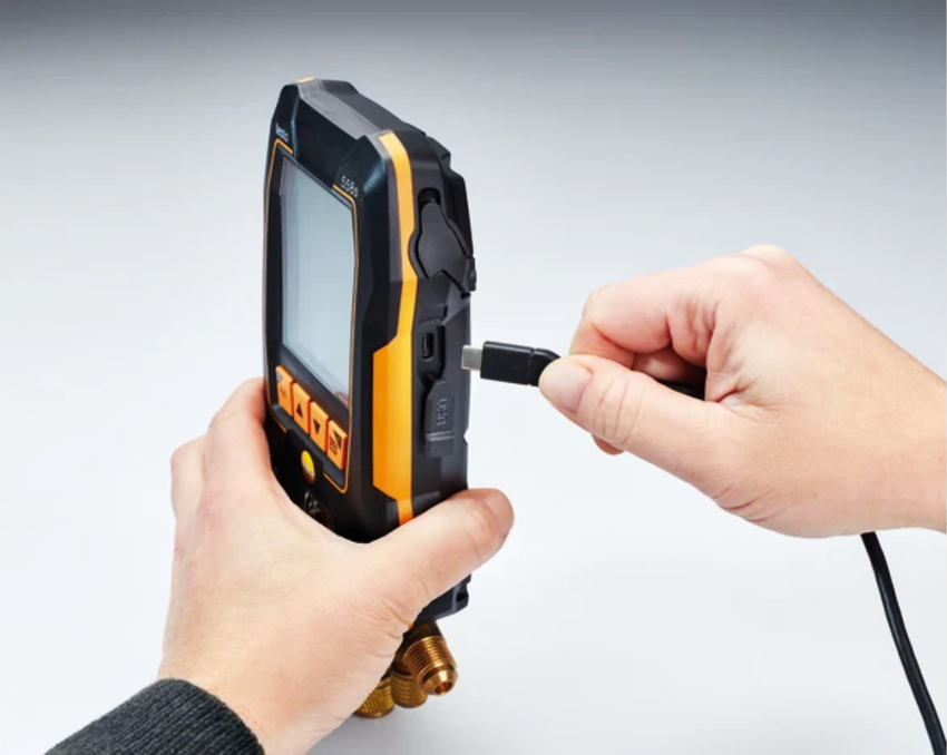testo 558s Smart Vacuum Kit with filling hoses - Smart digital manifold with wireless temperature and vacuum probes and 4-hose charging set